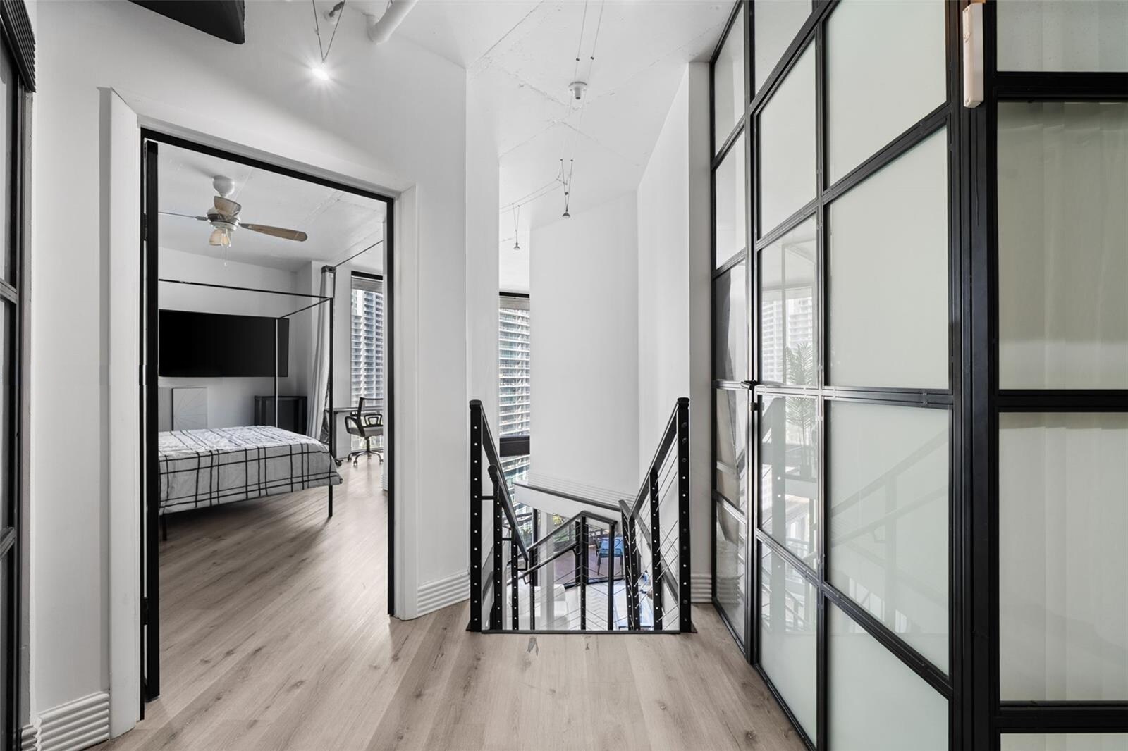 Building Photo - 690 SW 1st Ct