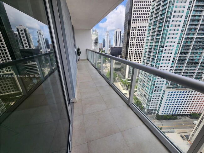 Building Photo - 485 Brickell Ave