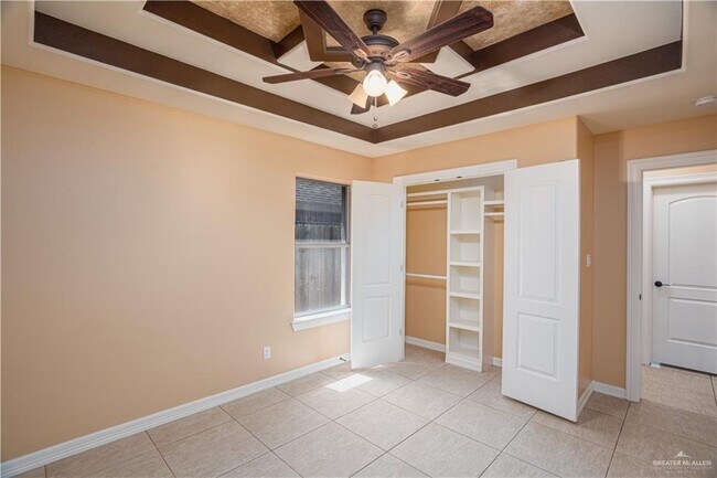 Building Photo - 308 Benites St