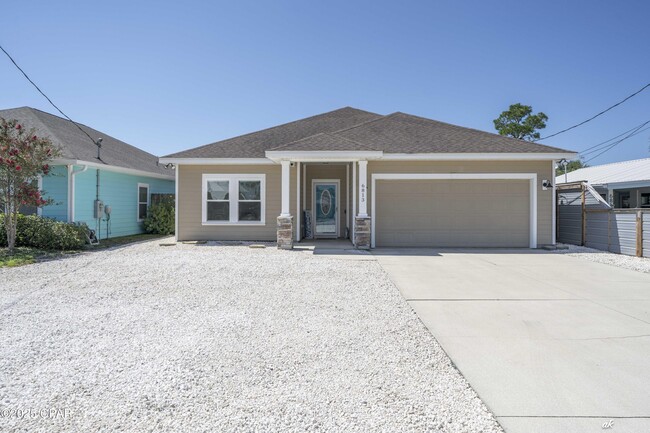 Building Photo - 6813 S Lagoon Dr