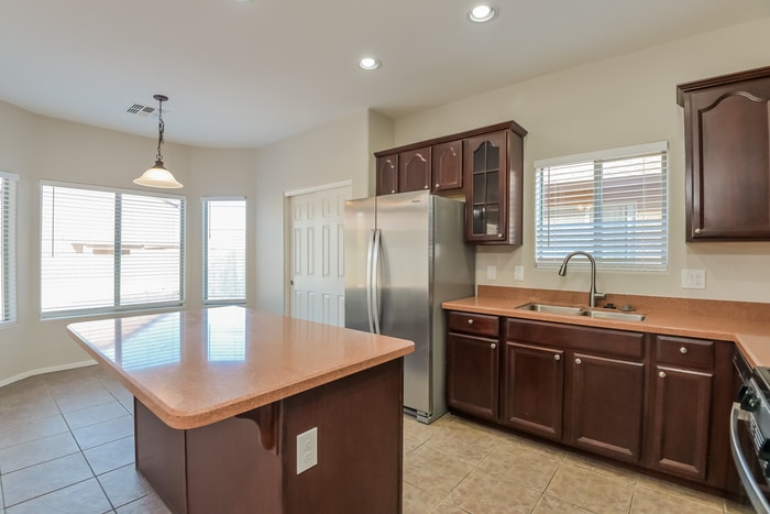 Building Photo - 5960 S Placita Picacho El Diablo