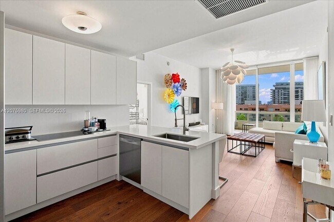 Building Photo - 6799 Collins Ave