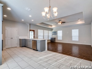 Building Photo - 1019 W Rosewood Ave