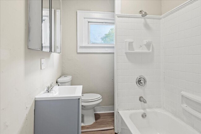 Building Photo - 447 N Sherman Dr