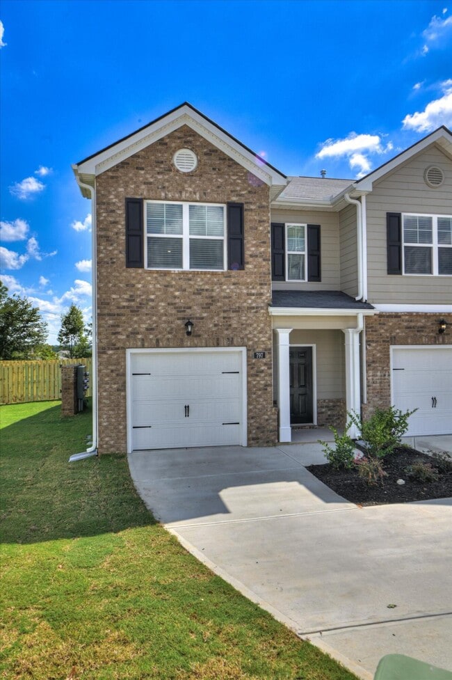 Primary Photo - 797 Grovebury Ct