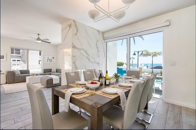 Building Photo - 3350 NE 14th Ct