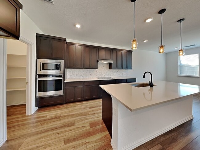 Building Photo - 1509 Gentle Crk Ln