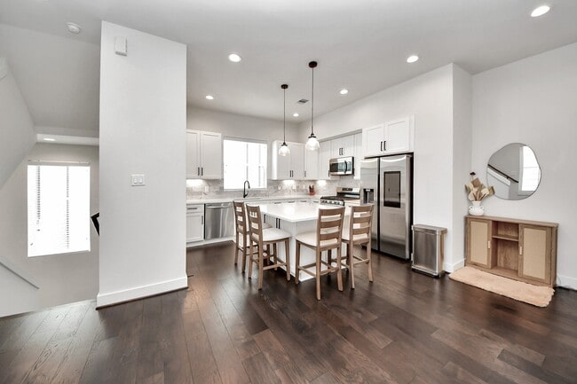 Building Photo - 5502 Wheatley St