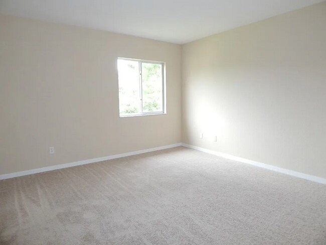 Building Photo - 4280 55th St