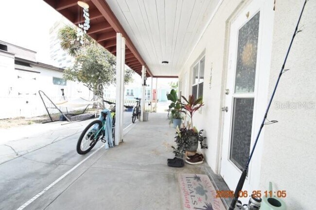 Building Photo - 146 Coral Ave