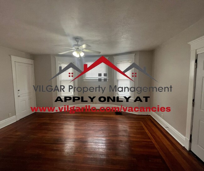 Building Photo - 109 3rd St
