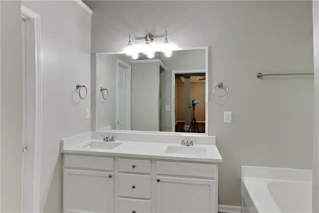 Building Photo - 4974 Abbotts Glen Trail NW