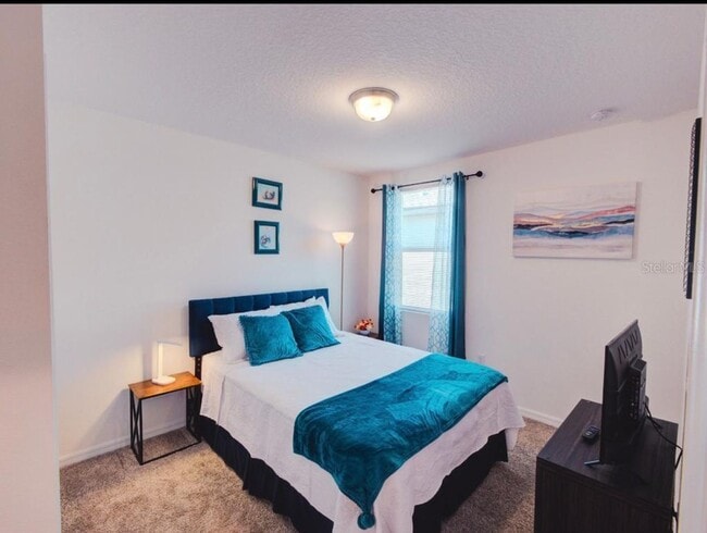 Building Photo - For Rent: Spacious 4 Bed, 2 Bath Home in P...