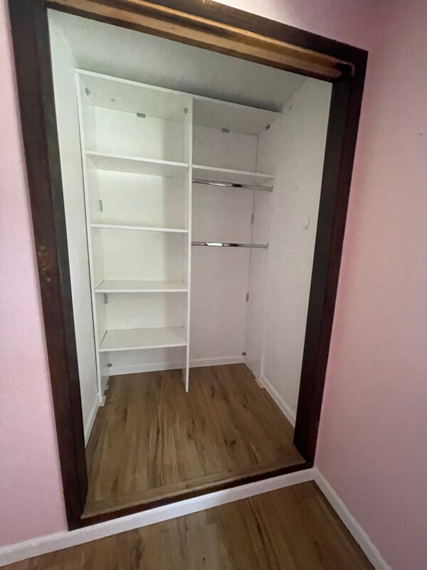 Building Photo - 5965 Teakwood Dr