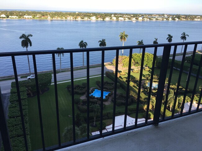 Primary Photo - 1701 S Flagler Dr