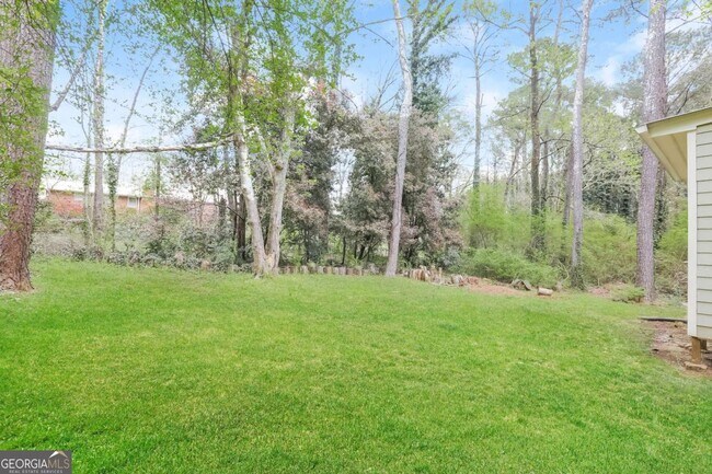 Building Photo - 442 Sherwood Oaks Rd