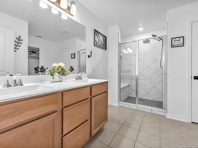 Building Photo - 15836 Selene View