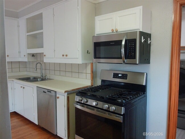 Building Photo - 4619 Ave S