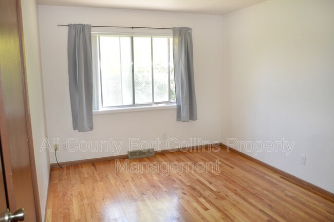 Building Photo - 1208 Baker St