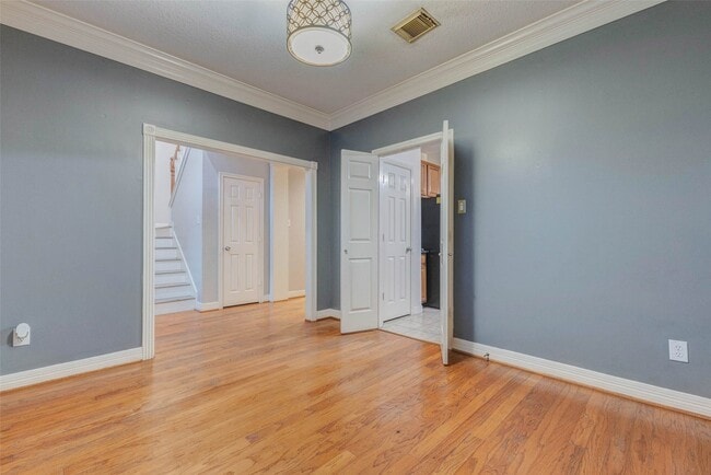 Building Photo - 1723 Park Ridge Dr