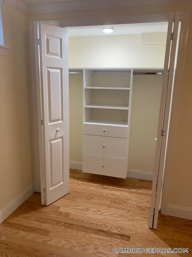 Building Photo - 22 Chauncy St