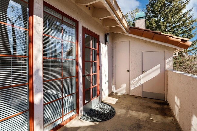 Building Photo - 10252 Danube Dr