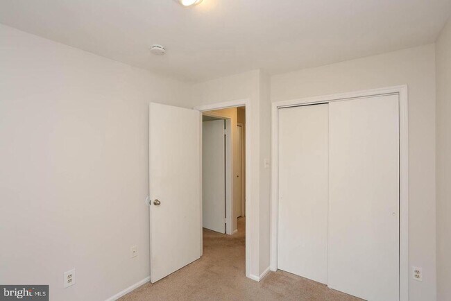 Building Photo - 4710 Leyden Way