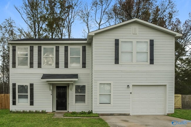 Primary Photo - 176 Bayside Ln