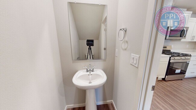 Building Photo - Lennar Homes, New Construction - Smith Creek Neighborhood!  Central Air, Stylish Amenities Throug...