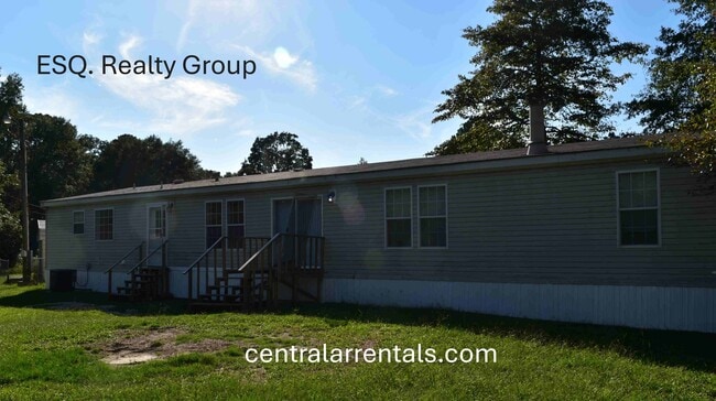 Building Photo - 16801 Cornfield Dr
