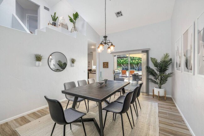 Building Photo - Ocotillo Private Oasis & Pool Monthly