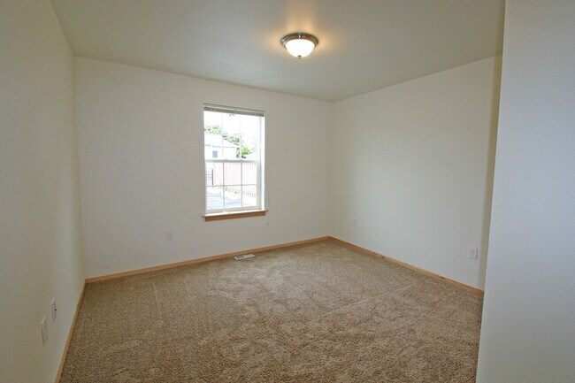 Building Photo - Hermosa Park Fourplex