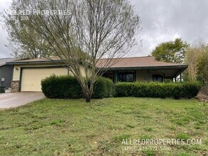 Building Photo - **COMING MID-JUNE** Located off Wedington Dr! 3 Bedroom 2 Bathroom Single Family Home!