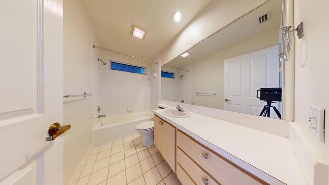 Building Photo - 7503 Geminata Oak Ct