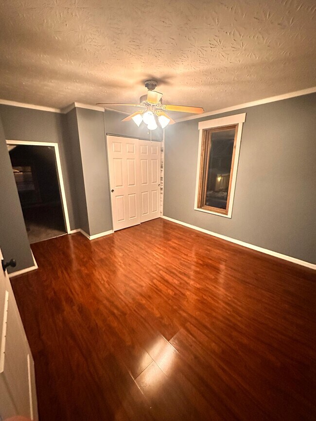 Building Photo - 1240 S 17th St