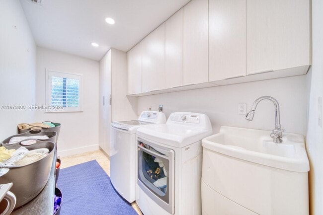 Building Photo - 9220 SW 102nd St