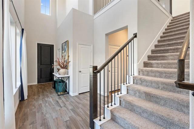 Building Photo - 816 Brenham Ave