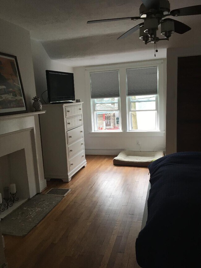 Bedroom - 367 Spahr St
