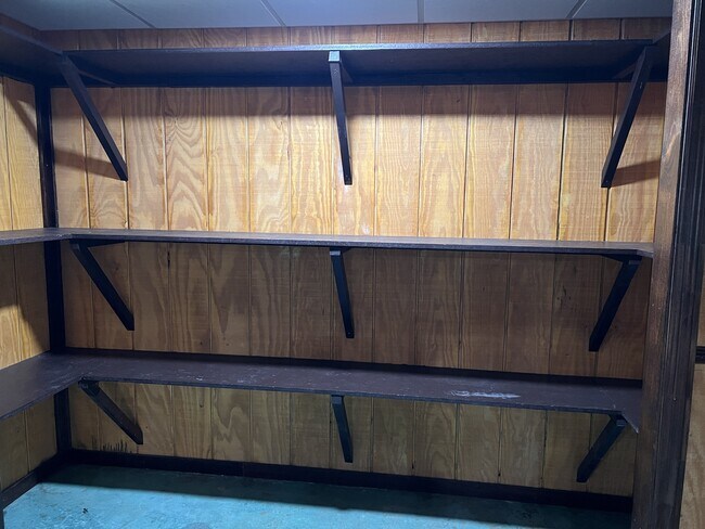 Building Photo - 3230 Gunnels Ln