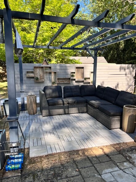 Building Photo - 127 Manor Ave