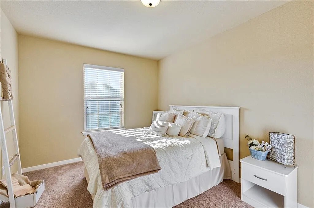 Building Photo - 10709 Burnham Dr