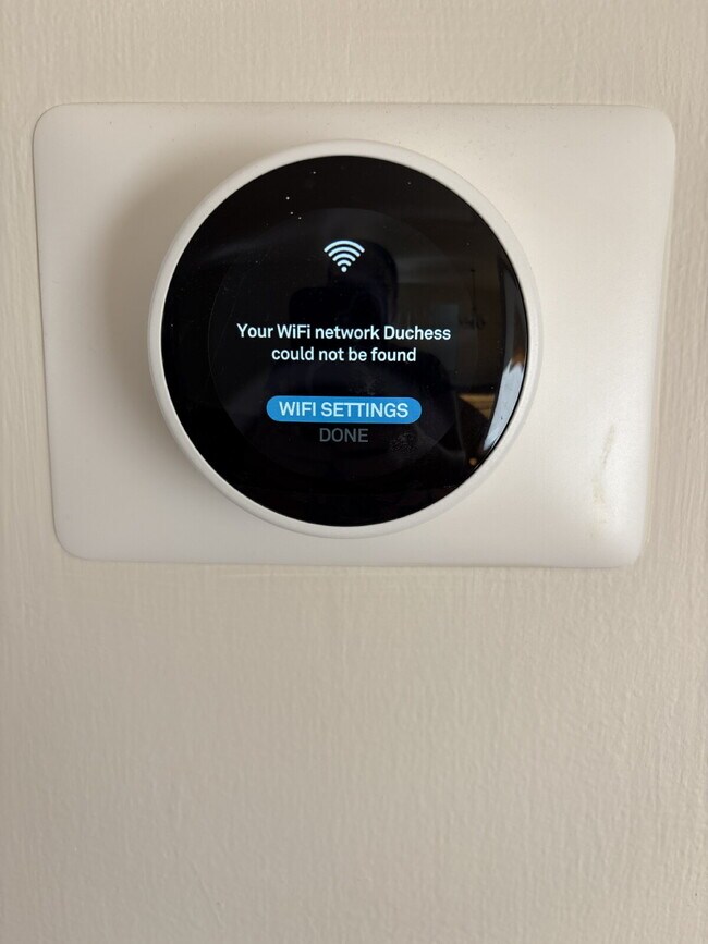 Building Photo - *Move-In Special* Charming 3 bed, 2 bath with office on San Carlos Border