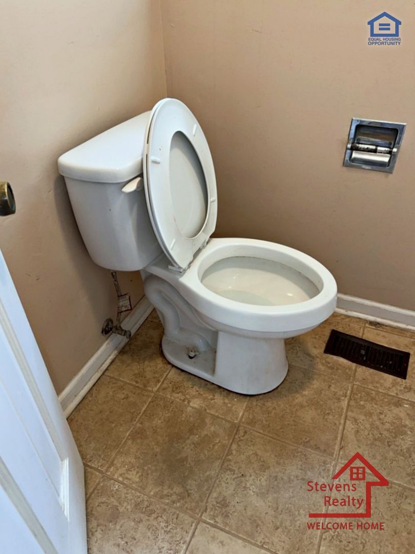 Building Photo - 4705 Metro Park Ln