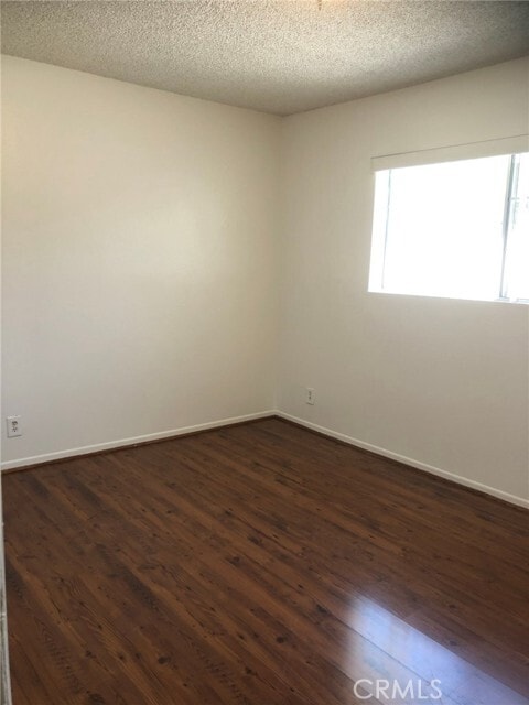 Building Photo - 8552 La Vine St