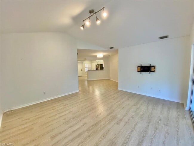 Building Photo - 1096 Woodshire Ln