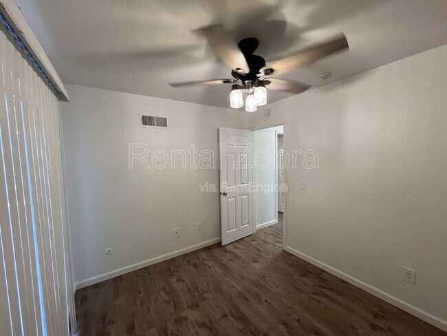 Building Photo - 2355 Heidi Pl