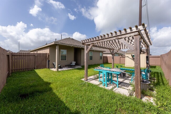 Building Photo - 14911 Spg Frst Ln