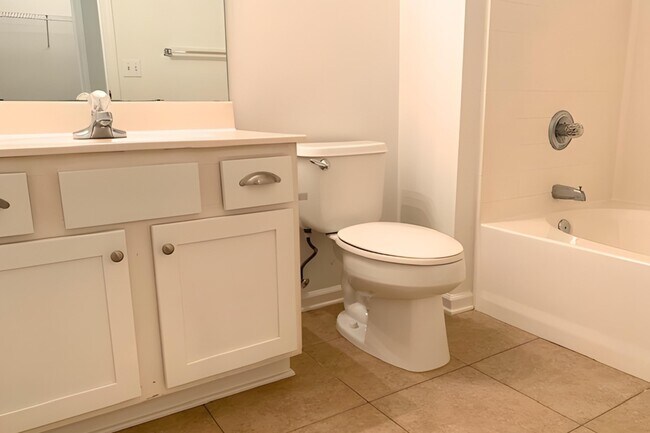 Building Photo - 499 Spring Brook Ln