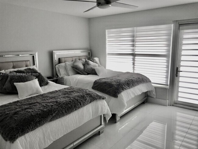 Building Photo - 3900 Galt Ocean Dr