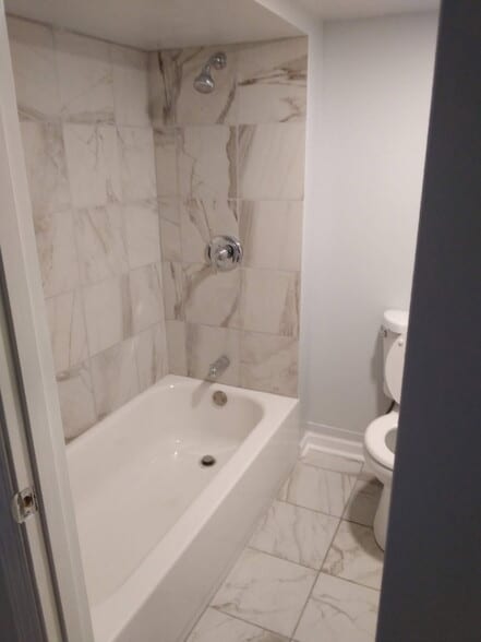 Building Photo - 821 Becker St